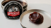 Uppercut Deluxe Pomade - nærbillede af tekstur