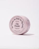 Firsthand Supply Clay Pomade - deksel van bovenaf met volledige teksttekst