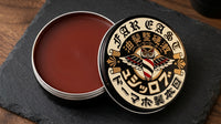BROSH Hard Pomade - open blikje met donkerrode pomade en Japans label