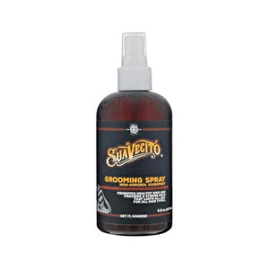 Suavecito Grooming Spray - frontbillede af brun flaske med forstøver og etiket
